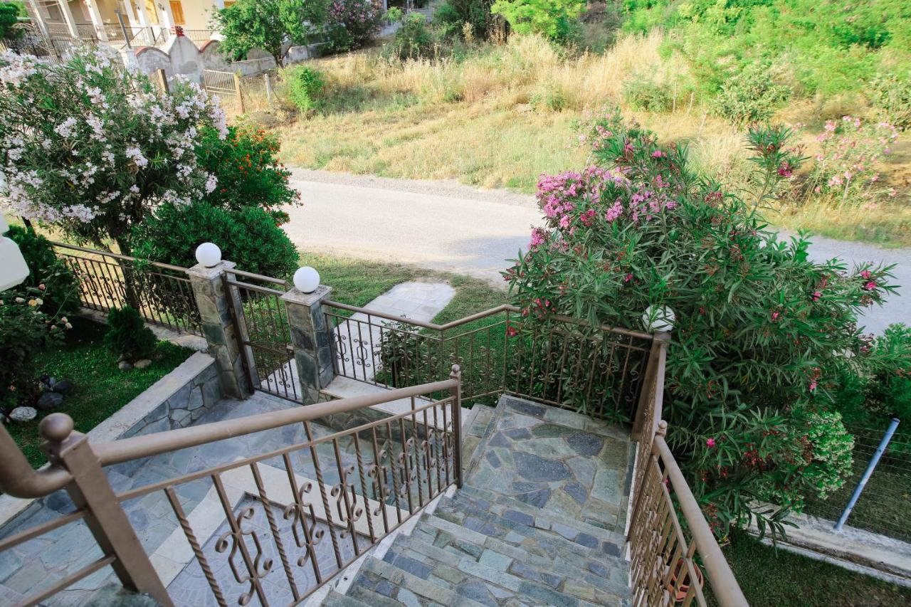 Roa Seaside Apartments Vergia Екстериор снимка